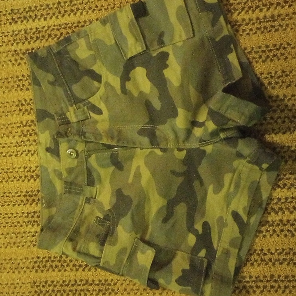 Shorts ( camo)